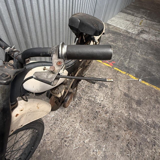 Raleigh Rm4 49cc Moped Mid-Century Modern 1964 For Sale - Image 11 of 12