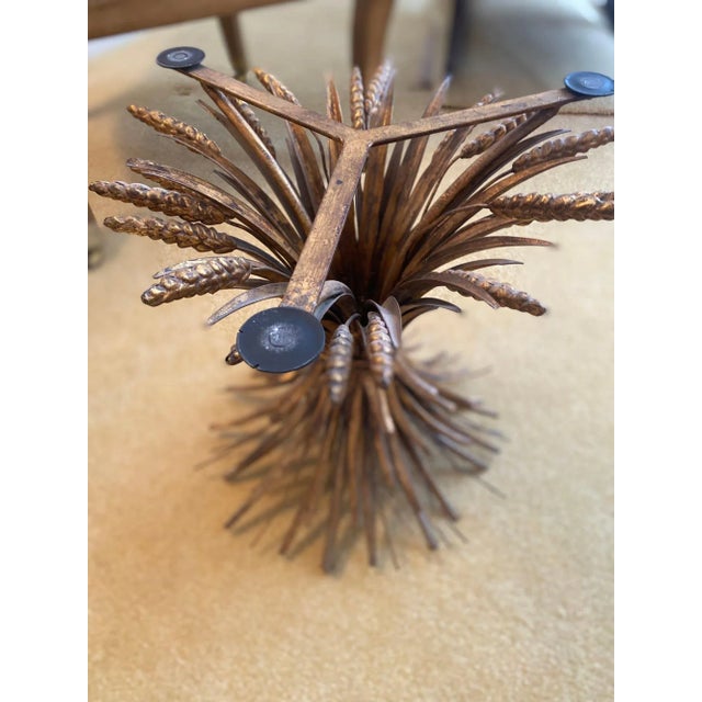 White 1950s Sheaf of Wheat Form Marble-Top Hollywood Regency Small Accent Table For Sale - Image 8 of 10