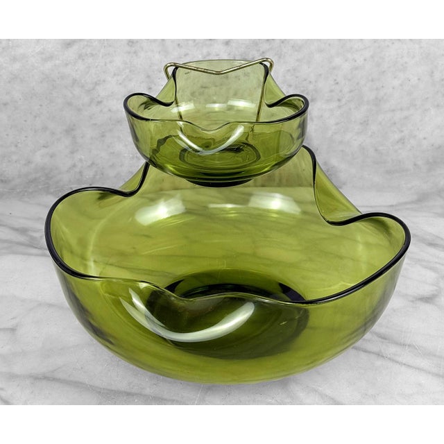 Mid 20th Century Mid 20th Century Mid-Century Avocado Green Pinched Glass Chip & Dip Serving Bowls For Sale - Image 5 of 10