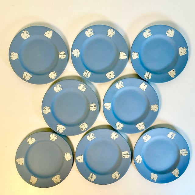 English Vintage English Wedgwood Jasperware Cream Intaglios on Pale Blue Appetizer or Dessert Plates - Set of 8 For Sale - Image 3 of 13