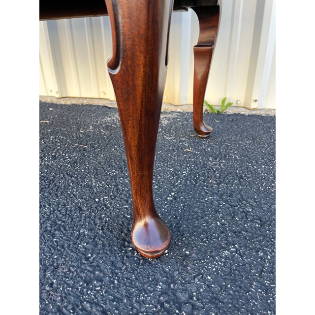 1980s Davis Cabinet Co Queen Anne Cherry Flat Top Highboy Chest of Drawers For Sale - Image 10 of 12