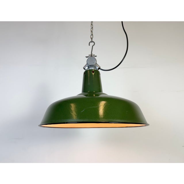 French Industrial Green Enamel Factory Pendant Lamp, 1960s For Sale - Image 10 of 16