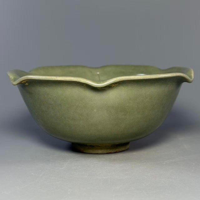 Chinese Antique Chinese Longquan Celadon Floral Rim Bowl For Sale - Image 3 of 5