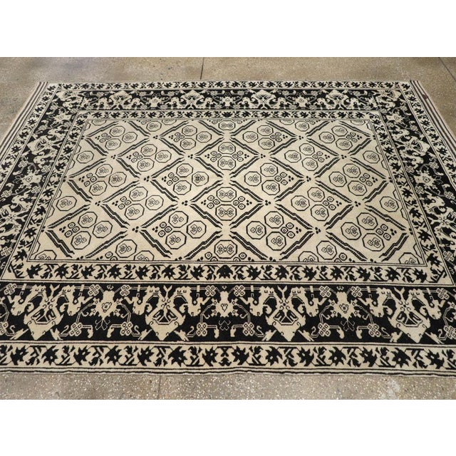 Galerie Shabab Collection Mid-20th Century Turkish Anatolian Accent Rug For Sale - Image 4 of 8