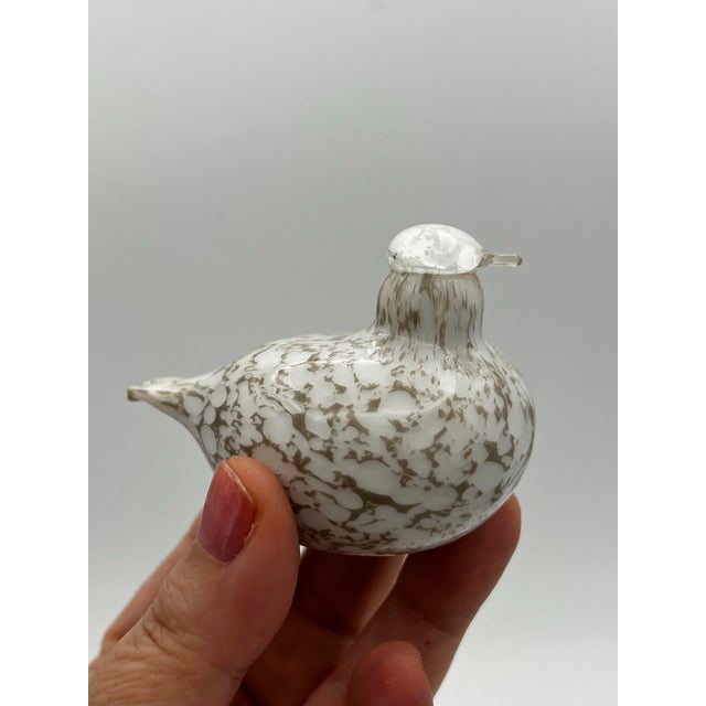Mid-Century Modern 1980s Oiva Toikka Art Glass Willow Grouse Toikka Nuutajarvi Finland White & Gary For Sale - Image 3 of 7