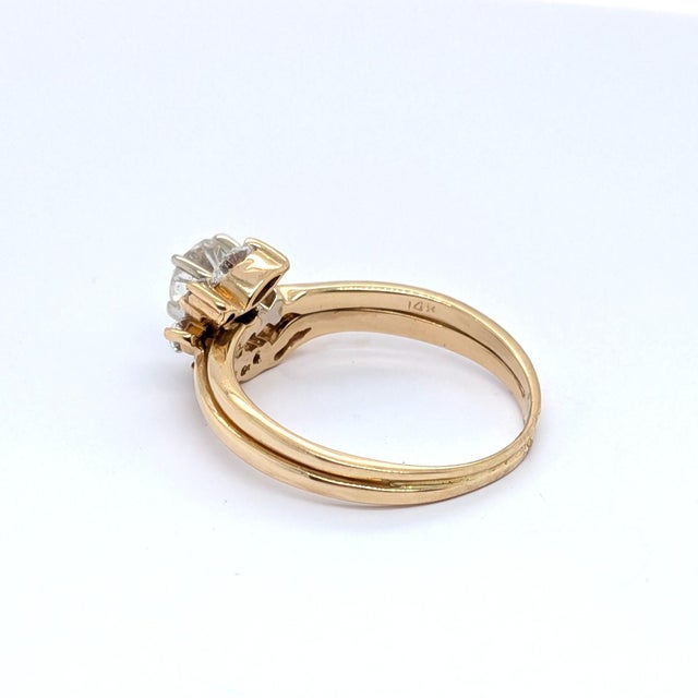 14k Yellow Gold Floral Engagement Ring With Wrap Around Band & Natural Diamonds, Size 7 For Sale - Image 4 of 9