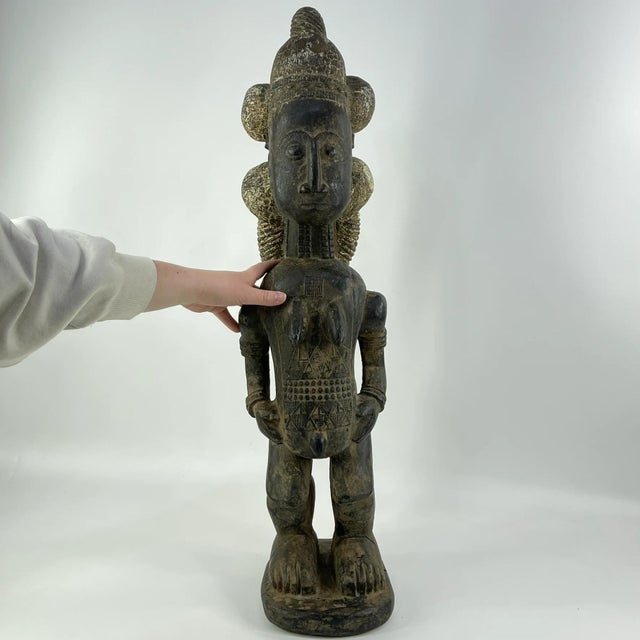 Early 20th Century Baule Standing Female Figure Côte d'Ivoire MATTER COLLECTION For Sale - Image 10 of 10