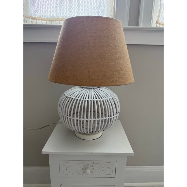 Ralph Lauren Ralph Lauren White Rattan Table Lamp With Natural Burlap Shade For Sale - Image 4 of 5