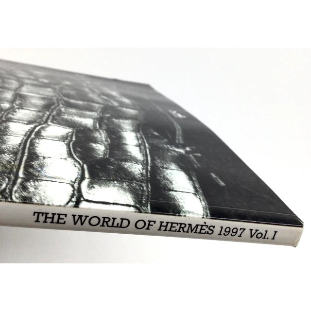 Beautiful collection of bright vividly photographed art which all relates to the history of Hermès. Each volume of this...