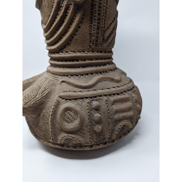 Rare Terracotta Yoruba Tribe Osun Shrine Jar (C. 1910s-1940s) For Sale - Image 9 of 13