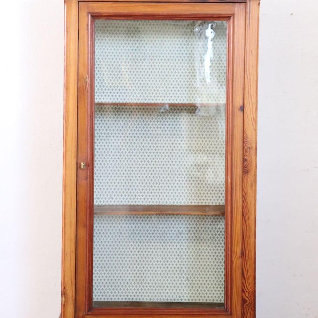 Antique Vitrine in Larch Wood, 1800s For Sale - Image 6 of 14