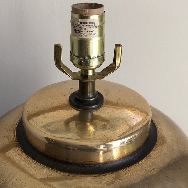 Ceramic Mid-20th Century Hollywood Regency Style Chinoiserie Table Lamps — a Pair For Sale - Image 7 of 12