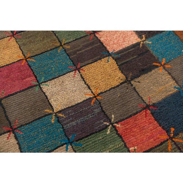 1880s Antique Multicolor Folk Art Checkerboard "X" Motif American Hooked Rug For Sale In New York - Image 6 of 8