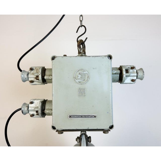 Industrial Grey Cast Aluminium Explosion Proof Lamp with Enameled Shade from Elektrosvit, 1970s For Sale - Image 3 of 18