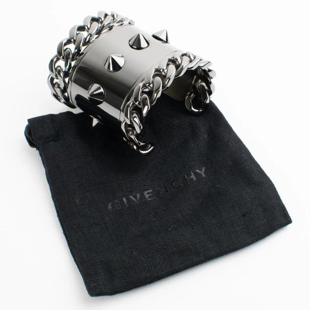 Metal Givenchy Paris High-Gloss Gunmetal Chains and Studs Cuff Bracelet For Sale - Image 7 of 16