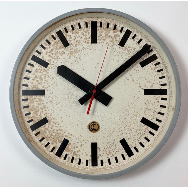Metal Large Grey Industrial Station Wall Clock from CTW, 1960s For Sale - Image 7 of 18