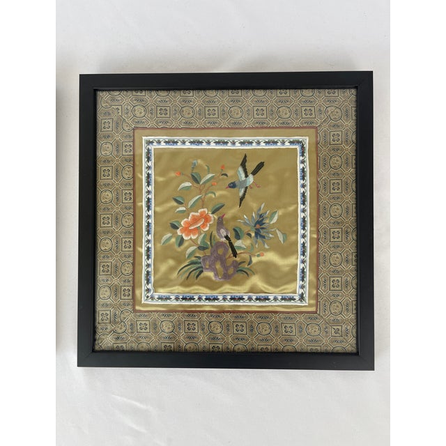 Chinese Pair of Mid 20th Century Framed Chinese Silk Embroidered Panels For Sale - Image 3 of 8