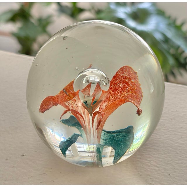 Mid-Century Modern Vintage Orange Floral Hand-Blown Glass Paper Weight For Sale - Image 3 of 7