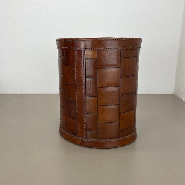 1960s Vintage Patchwork Paper Bin Basket in Leather the style of Auböck, Germany, 1960s For Sale - Image 5 of 18