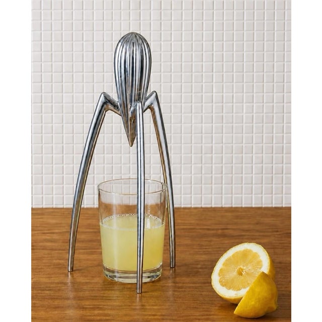 Philippe Starck Vintage Philippe Starck for Alessi Italy Iconic Juicy Salif Citrus Squeezer Juicer For Sale - Image 4 of 5