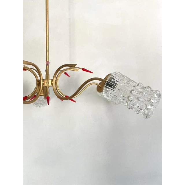 1960s Mid-Century Modern French Atomic Chandelier with Red Acrylic Glass Accents and Textured Glass Shades, 1960s For Sale - Image 5 of 13