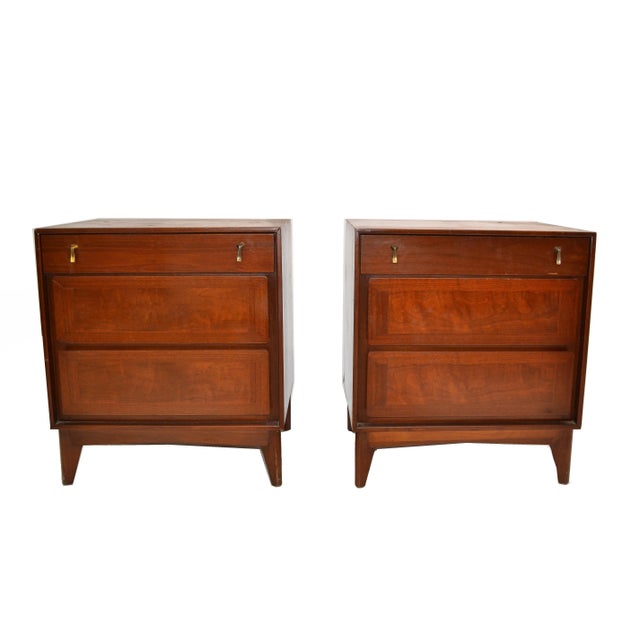 American Classic Wood Brass Night Stand Bedside Tables Mid-Century Modern - Pair For Sale - Image 10 of 11