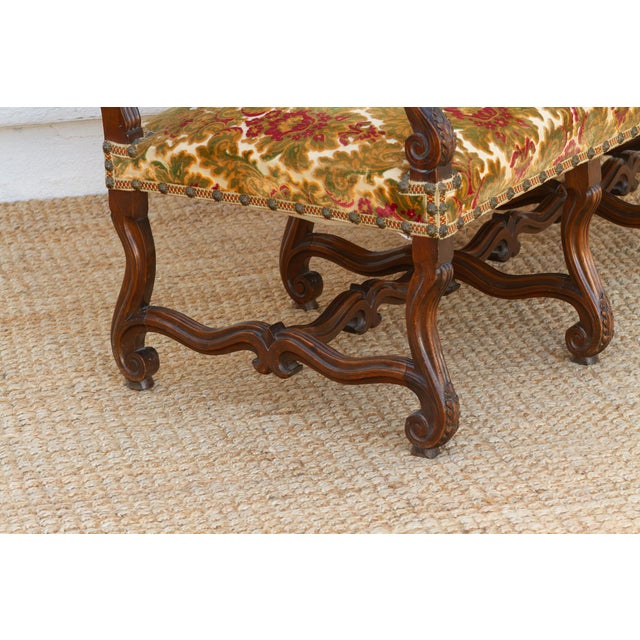 Antique French Carved Walnut Mouton Settee For Sale - Image 10 of 14