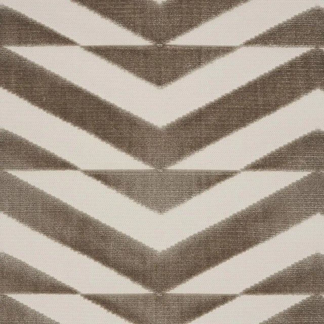 Contemporary Sample - Schumacher X Miles Redd Broken Chevron Cut Velvet Fabric in Taupe on Ivory For Sale - Image 3 of 4