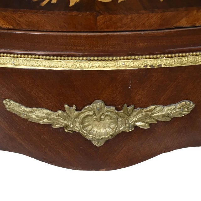 1960s French Style Mahogany 7 Drawer Chest of Drawers Satinwood Inlay Brass Handles For Sale In West Palm - Image 6 of 6