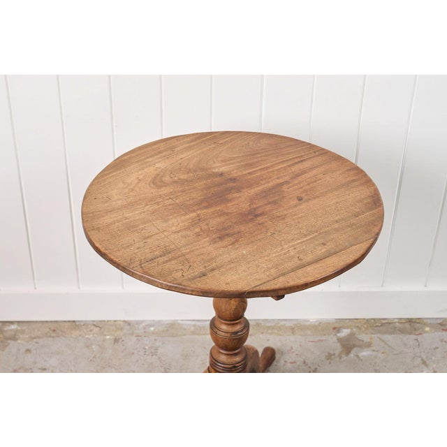 18th Century Georgian Mahogany Tilt Top 25.5" Round Table For Sale - Image 4 of 9