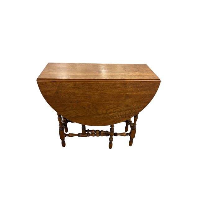 English William and Mary Style Drop Leaf Gate Leg Table With Drawer For Sale - Image 3 of 12