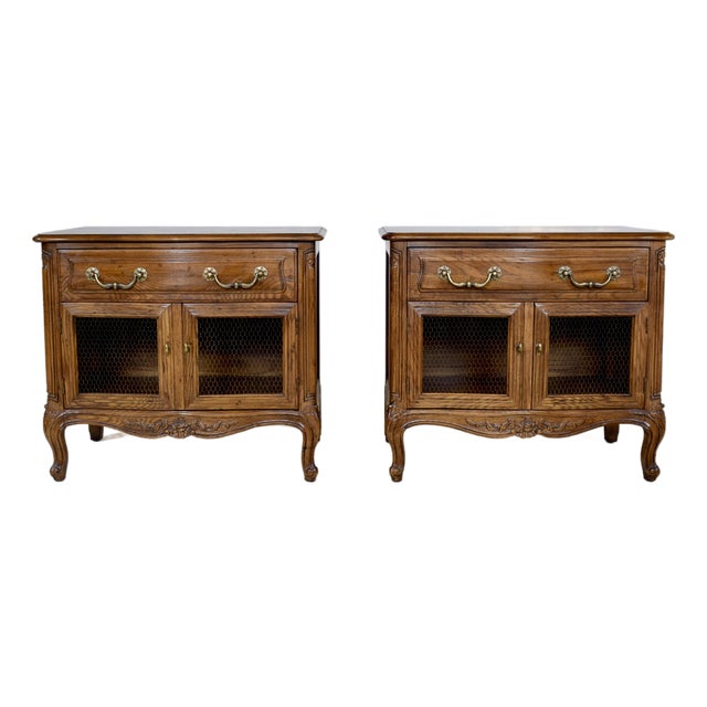 French Nightstands by Henredon Furniture For Sale