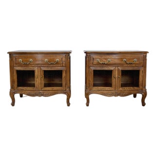 Henredon French Provincial Nightstands, Carved Oak & Brass, 1980s, Usa For Sale