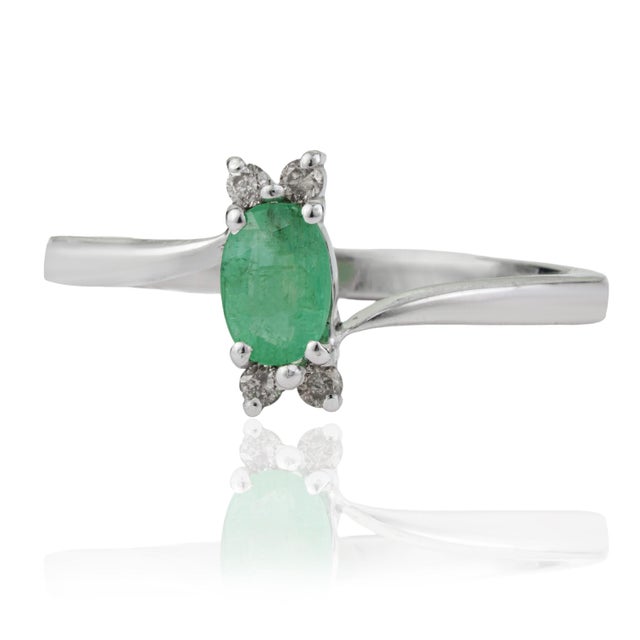 Mid-Century Modern Mid Century Style 4 X 6 Mm Natural Oval Emerald Ring With Diamond Clusters Size 7 For Sale - Image 3 of 14