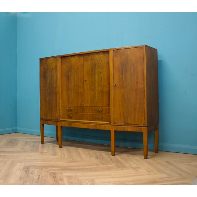 Mid-Century Walnut Veneer Sideboard, 1960s For Sale - Image 4 of 11