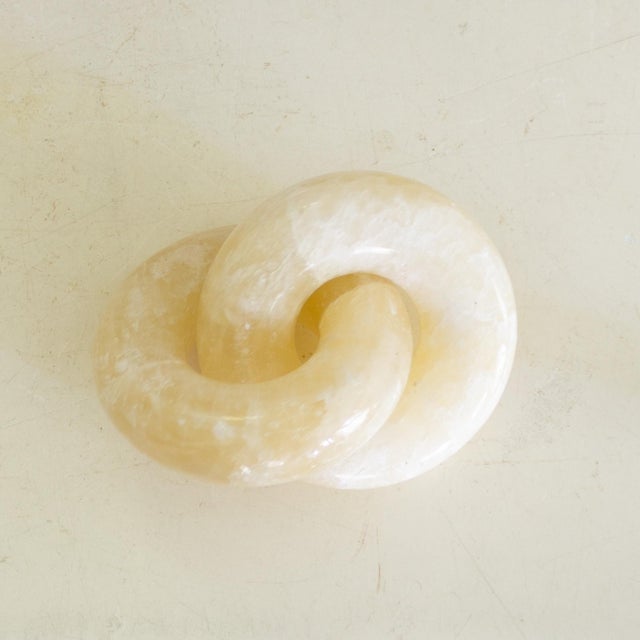 Peach Onyx Marble Knot Sculpture of Two Interlocking Rings For Sale - Image 8 of 16