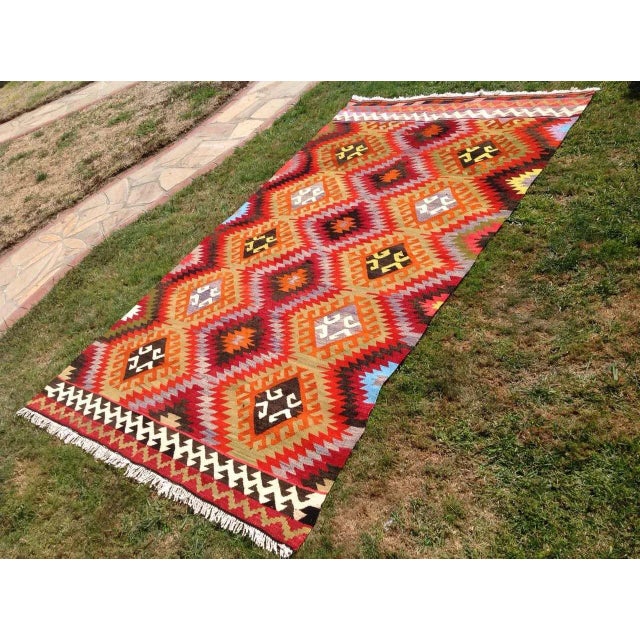 Turkish Vintage Turkish Kilim Rug - 5′4″ × 9′ For Sale - Image 3 of 8