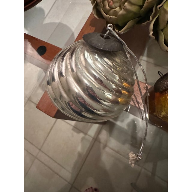 Set of 13 Kugel / Kugel Style Mercury Glass Ornaments in Silver, Gold, and Red For Sale - Image 9 of 16