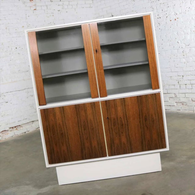 Mid Century Modern Scandinavian Style China Display Cabinet W/ White Case & Teak Front For Sale - Image 4 of 13