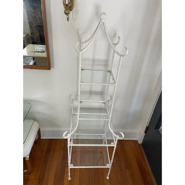 Mid Century Faux Bamboo Pagoda Etagere For Sale In New York - Image 6 of 7