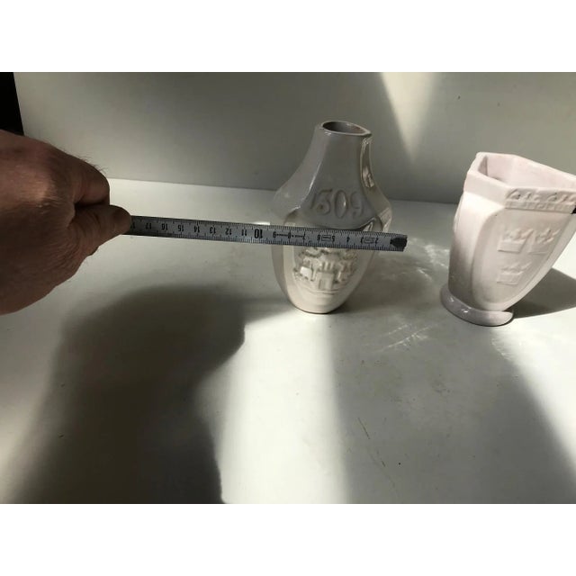 Antique White Ceramic Commemorative Vases by Hermann August Kähler, 1900s, Set of 2 For Sale - Image 11 of 12