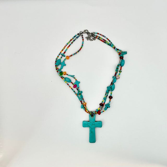 Rustic .1970s Vintage Southwestern Navajo Boho Chic Faux Turquoise Cross Pennant Beaded Necklace, 22”00 For Sale - Image 3 of 11
