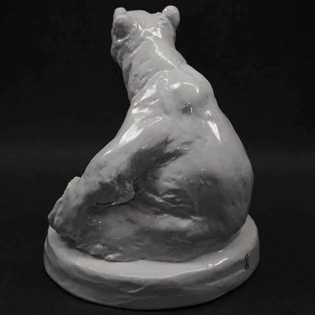 Meissen Porcelain Meissen White Glazed Seated Bear A1066 Porcelain Figurine by August Gaul For Sale - Image 4 of 12