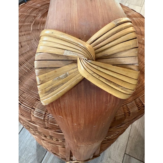 Vintage Chinese Three-Tier Wedding Basket in Handwoven Bamboo For Sale - Image 10 of 10