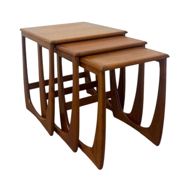 Mid-Century Modern Mid-Century Modern Teak Nesting Tables | Vintage Danish Style Sculptural Side Tables (Set of 3). For Sale - Image 3 of 10