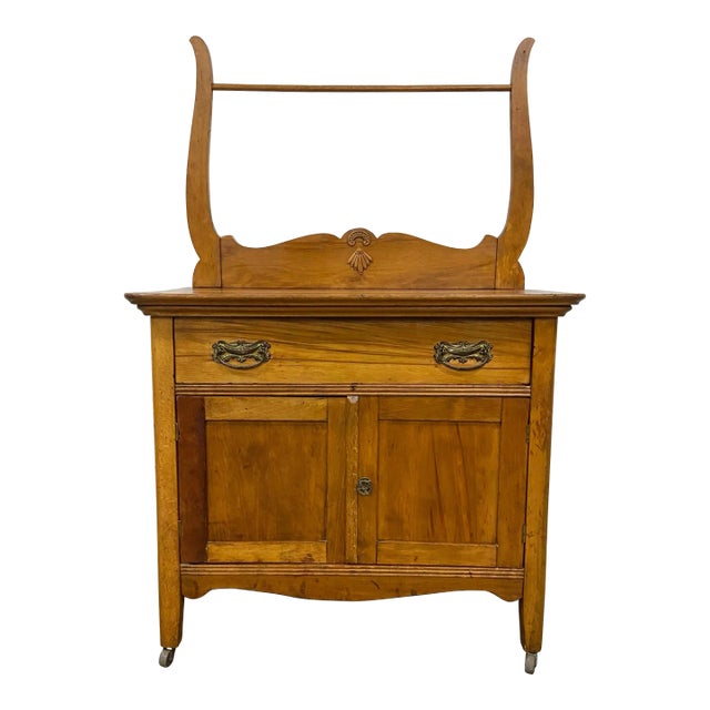 Antique Victorian Style Washstand With Towel Rack and Dovetailed Joint