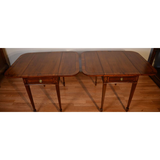 1950s Pair of Vintage Hekman Cherry Inlaid Drop-Leaf Pembroke Side Tables / End Tables For Sale - Image 14 of 18