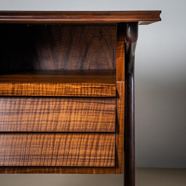Mid-Century Modern Mid-20th Century Desk, Italy For Sale - Image 3 of 9