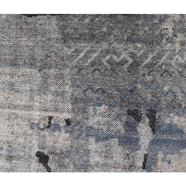 Modern Abstract Area Rug in Dark Neutrals, All-Over Minimal Design For Sale In Atlanta - Image 6 of 11