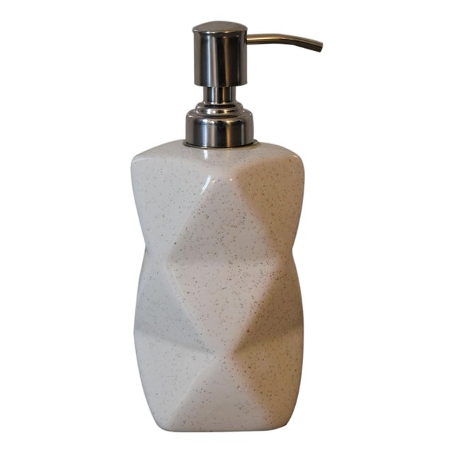 Sindri White Porcelain Bathroom Set (3-Piece) For Sale